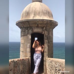 Meet your Posher, Crystal